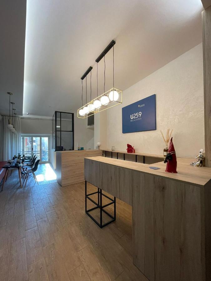 U259 B&B Napoli Bagian luar foto